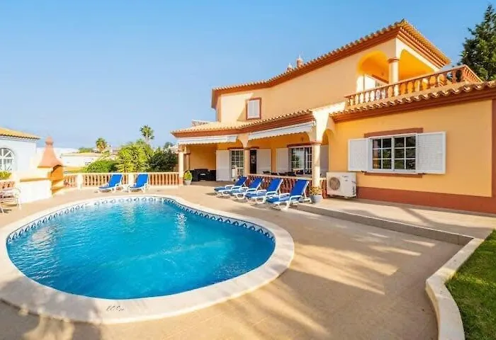 Casa Bella Vista - Fantastic Spacious With Beautiful Views Views Of The Algarvian Mountains, Monchique