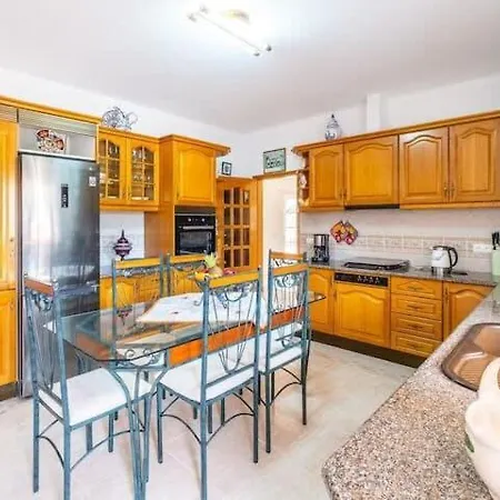 Casa Bella Vista - Fantastic Spacious With Beautiful Views Views Of The Algarvian Mountains, Monchique *