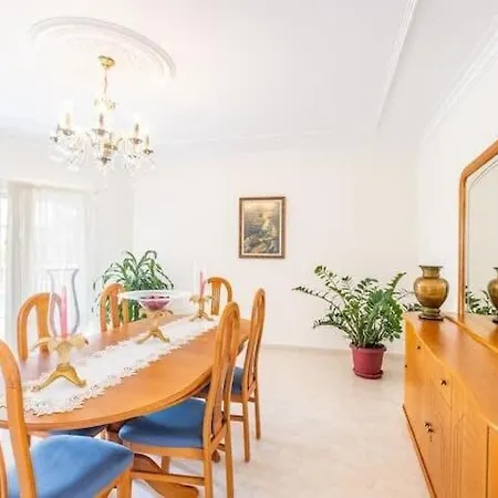 Holiday home Casa Bella Vista - Fantastic Spacious With Beautiful Views Views Of The Algarvian Mountains, Monchique Estombar