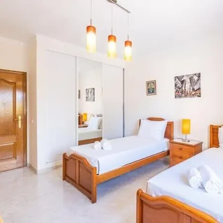 Casa Bella Vista - Fantastic Spacious With Beautiful Views Views Of The Algarvian Mountains, Monchique *