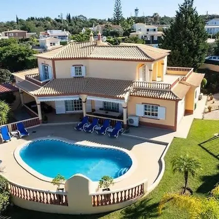 Casa Bella Vista - Fantastic Spacious With Beautiful Views Views Of The Algarvian Mountains, Monchique Estombar