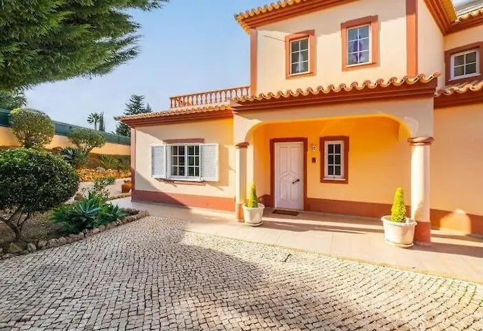 別荘 Casa Bella Vista - Fantastic Spacious With Beautiful Views Views Of The Algarvian Mountains, Monchique エストンバル